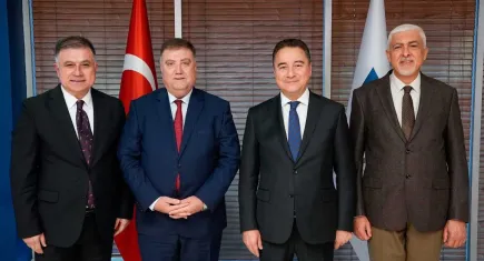 İzmirli şoförler Babacan ile Ankara’da buluştu