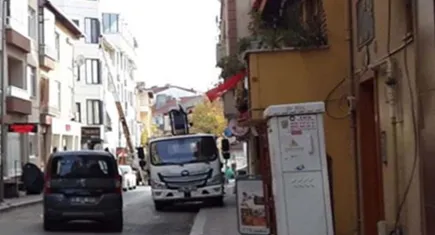 Kolonlarında çatlak tespit edildi: Kocaeli’de 5 katlı bina tahliye edildi