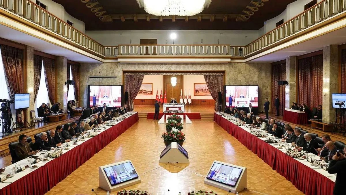 Komisyon İmralı'ya gidecek! haberinin görseli