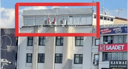 Başdaş’tan dikkat çeken iddia: Konak Belediyesi’nin en üst katı kaçak mı?