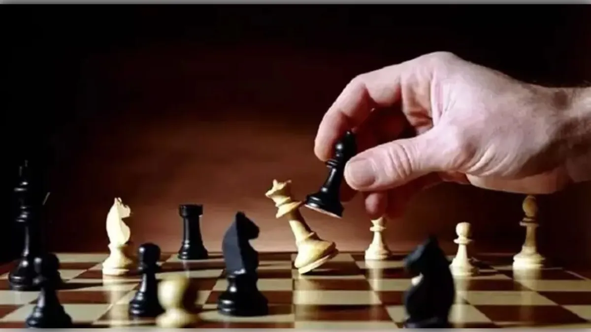 Çeşme’de Süleyman Beytaş Anısına Öğretmenler Günü Satranç Turnuvası düzenlenecek haberinin görseli