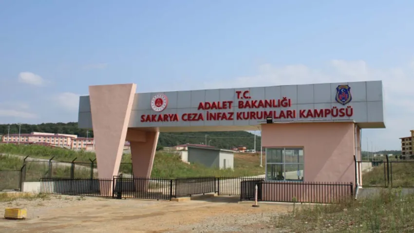 Cezaevinde toplu zehirlenme: 171 hükümlü hastanelik oldu haberinin görseli