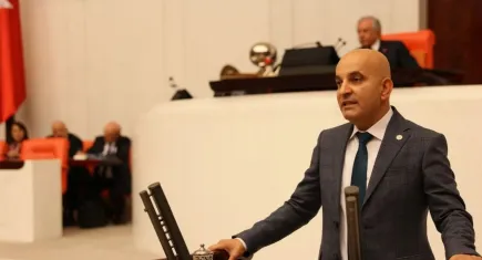 CHP İzmir Milletvekili Mahir Polat Kimdir? Mahir Polat nereden mezun ve mesleği nedir?