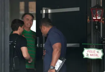 Eski Devlet Başkanı Bolsonaro gözaltına alındı