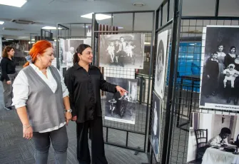 Karşıyaka Belediyesi’nden fotoğraf tarihine ışık tutan sergi