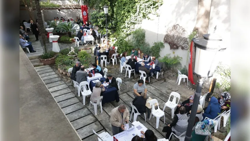 Konaklı komşular Basmane’de bir araya geldi