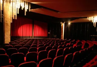 Modernleşmenin mizahi yansıması ‘Saatleri Ayarlama Enstitüsü’ İzmir’de sahnelenecek