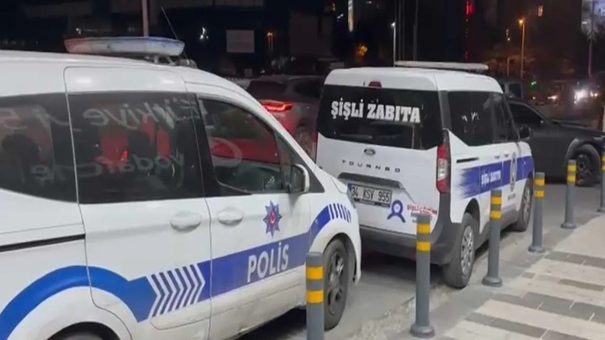 Şişli'de lahmacun kabusu: 25 kişi zehirlenme şüphesiyle hastanede! haberinin görseli