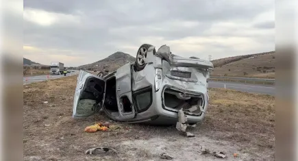 Afyonkarahisar'da kaza: Takla atan araçta yaralılar var!