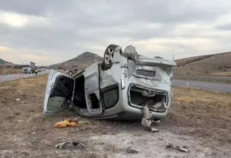 Afyonkarahisar'da kaza: Takla atan araçta yaralılar var!