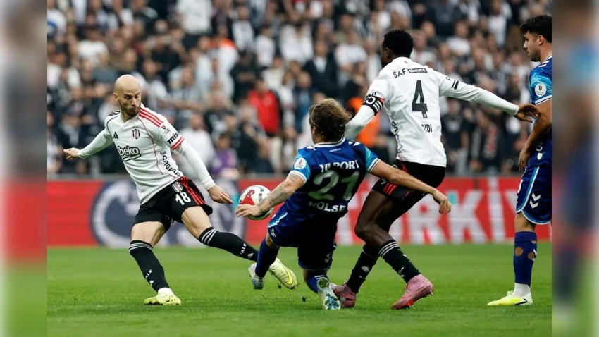 Beşiktaş’ta gergin gece: Samsunspor deplasmandan altın gibi bir puanla döndü haberinin görseli