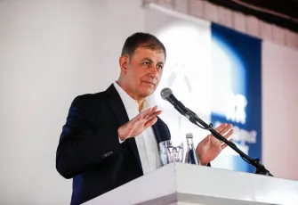 Cemil Tugay TCDD'ye yüklendi: Ray kirası kaldırılsın, 90 dakika gelsin