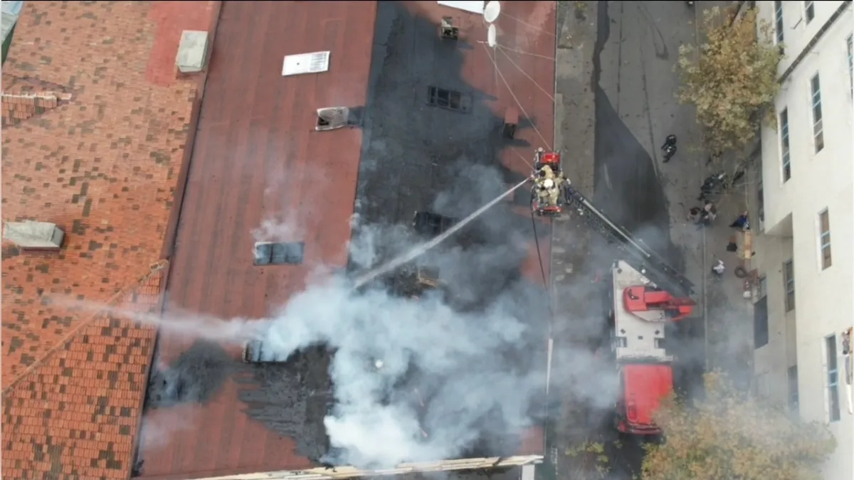 Güngören’de Tekstil Fabrikasında Yangın Paniği haberinin görseli