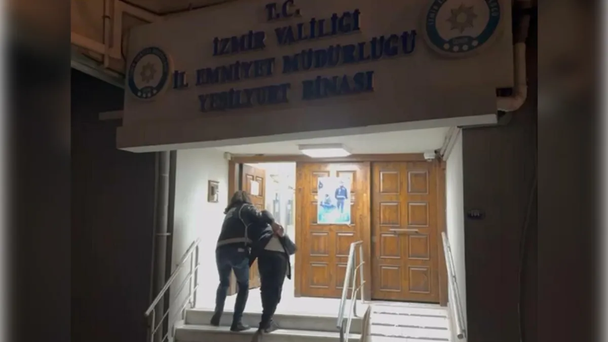 İzmir haber: Buca’da Oto Galeriye patlayıcı saldırı! haberinin görseli