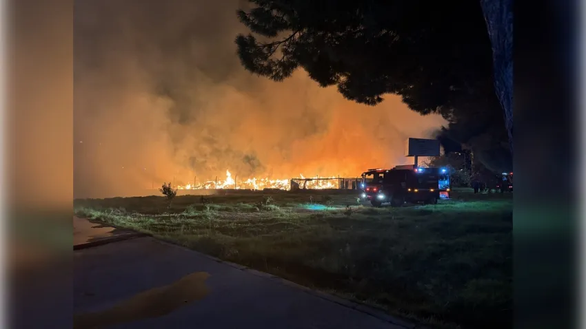 İzmir Menemen’de çöp depolama alanında yangın