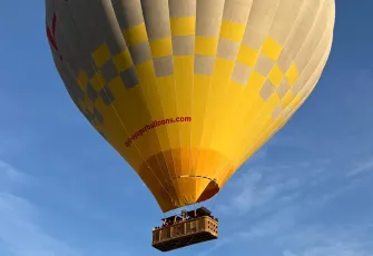 Kapadokya’da Öğretmenler Günü’ne özel balon keyfi