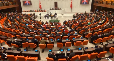 Vergi paketi Meclis gündeminde: Teklif görüşmeleri devam ediyor