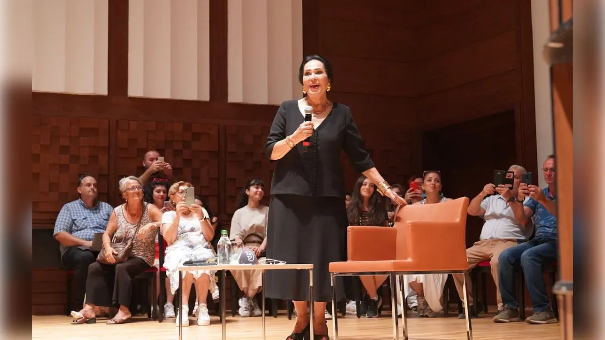 Yeşilçam’ın efsanesi Türkan Şoray İzmirlilerle buluşuyor haberinin görseli