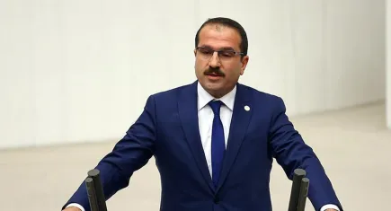 AK Parti İzmir Milletvekili Yaşar Kırkpınar kimdir?