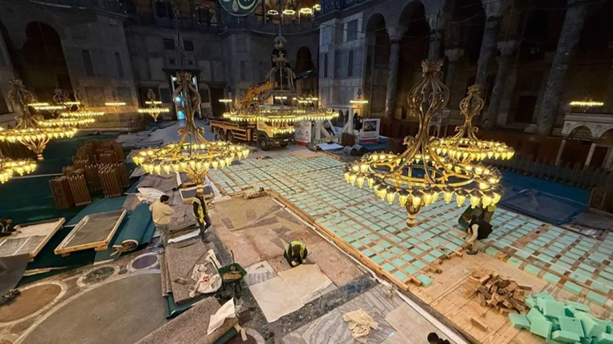 Ayasofya restorasyonunda dev vinç hamlesi: Bakanlık, zemin güvenliğini açıkladı! haberinin görseli