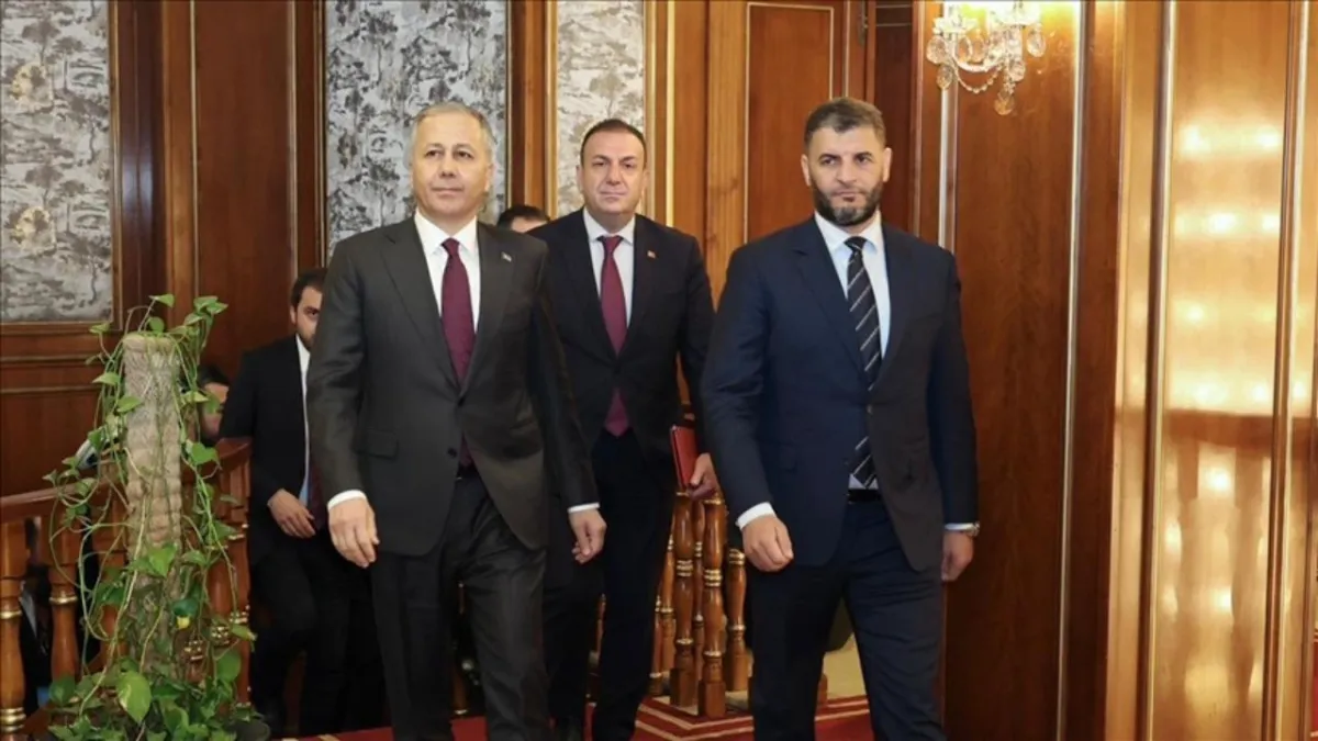 Bakan Yerlikaya Trablus’ta tarihi görüşme: Türkiye-Libya işbirliğinde yeni dönem başlıyor haberinin görseli