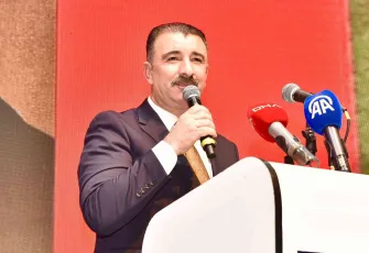 Başdaş’tan Cemil Tugay’a: Hak arayan vatandaşın yanında durmaktan geri adım atmam
