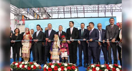 Bayraklı 4 yeni okula kavuştu: Açılışta destek mesajları verildi