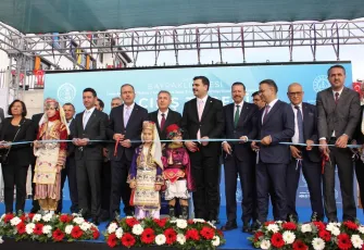 Bayraklı 4 yeni okula kavuştu: Açılışta destek mesajları verildi