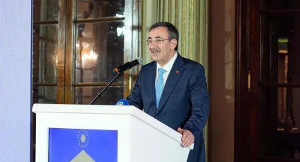 Cevdet Yılmaz’dan Dolmabahçe’de dikkat çeken mesaj