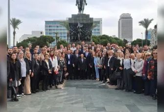 CHP İzmir 24 Kasım için buluştu: Öğretmenler bu ülkenin ışıklarıdır