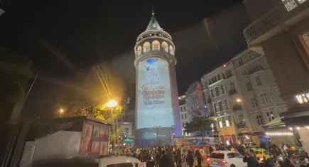 Galata Kulesi 24 Kasım’da ışıl ışıl! İstanbul’dan öğretmenler günü’ne görsel şölen