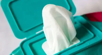 Islak mendillere yasak kapıda! Market raflarından kaldırılacak