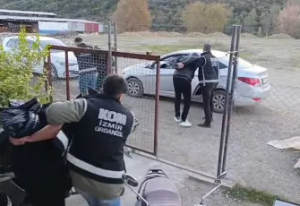İzmir merkezli suç örgütü operasyonunda 14 şüpheli tutuklandı
