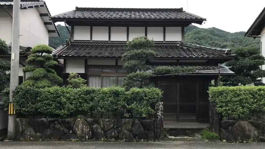 Japonya’da terk edilmiş evler yapay zeka ile bulunuyor: Çok ucuza satılıyor haberinin görseli