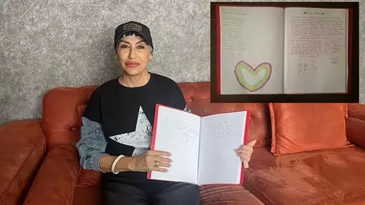 ÖĞRENCİLERİNDEN MÜCADELE DOLU BİR SÜRPRİZ: KANSERLE SAVAŞAN ÖĞRETMENE MORAL başlıklı video haberin görseli