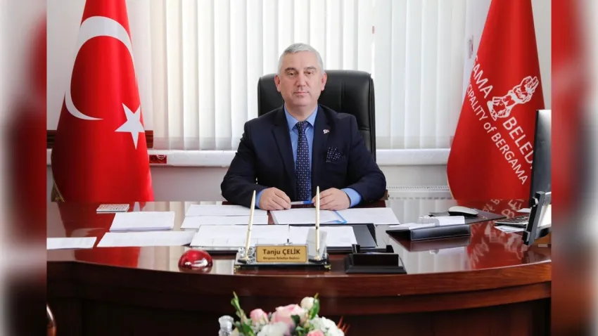 Tanju Çelik: Tüm öğretmenlerimizin gününü kutlarım