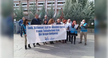 Veli-Der’den MEB önünde eylem: Toplumu eğitim hakkına sahip çıkmaya çağırıyoruz