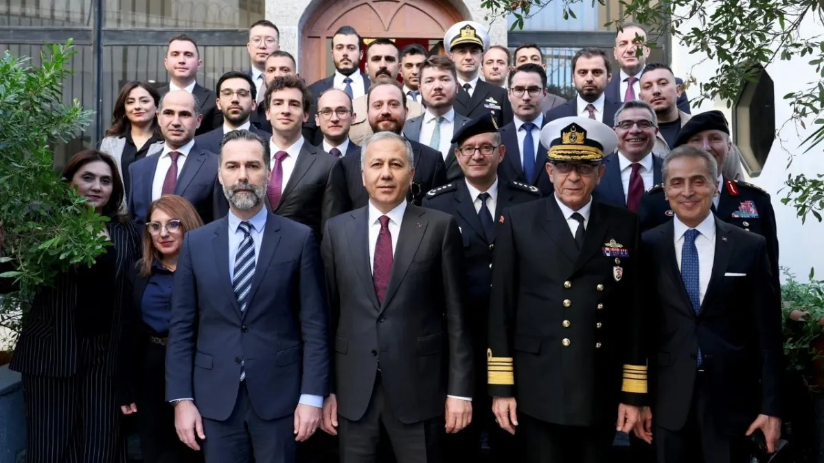 Ali Yerlikaya Libya’da kritik görüşmeler yaptı: Güvenlik ve göç konusu masaya yatırıldı haberinin görseli