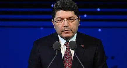 Bakan Tunç'tan muhalefete tepki: Burada kadın üzerinden siyaset yapılmaz