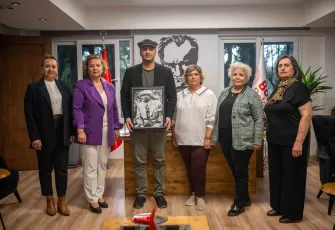 Bornova’da Şapka Devrimi’nin 100. Yılı anlamlı ziyaretle kutlandı