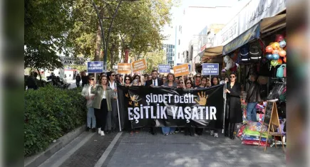 Çiğli’de kadınlar şiddete dur dedi