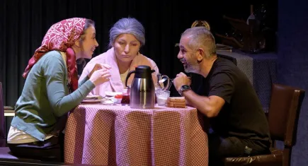 Demans eğitiminde yeni dönem: tiyatro ve VR teknolojisi bir arada