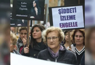 İpek Onbaşıoğlu: Bu şiddet bir ahlak sorunu değil sistem sorunudur