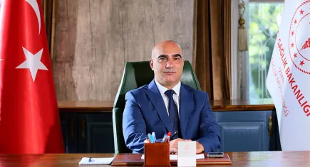 İzmir İl Sağlık Müdürü Doç. Dr. Ayhan Kul kimdir?