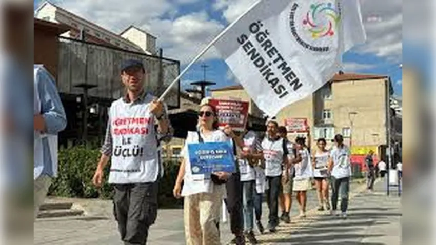 Öğretmen Sendikası Kadın Komisyonu’ndan 25 Kasım mesajı haberinin görseli