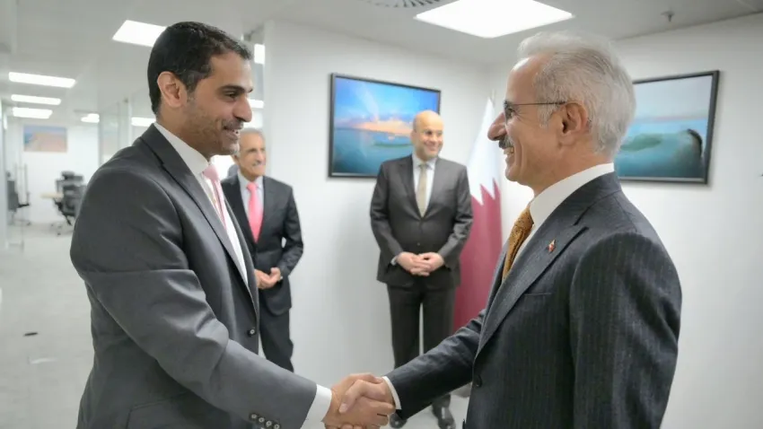 Türkiye ve Katar’dan kritik denizcilik hamlesi: Uraloğlu ve Al Thani Londra’da görüştü haberinin görseli