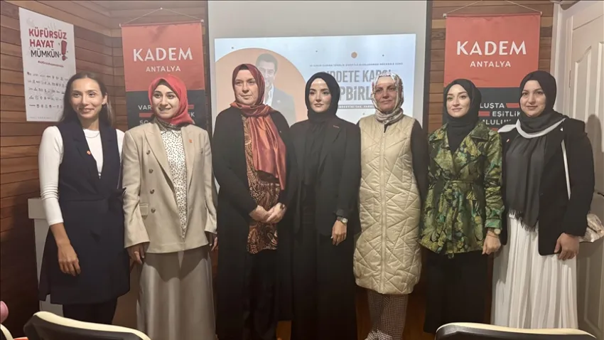 Antalya’da kadına şiddete “dur” çağrısı: Turuncu nokta ile hep birlikte mücadele haberinin görseli