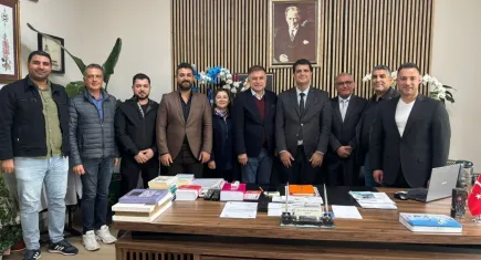 DEVA Partisi İzmir İl Başkanlığı, Eczacılar Odası’nı ziyaret etti