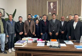 DEVA Partisi İzmir İl Başkanlığı, Eczacılar Odası’nı ziyaret etti