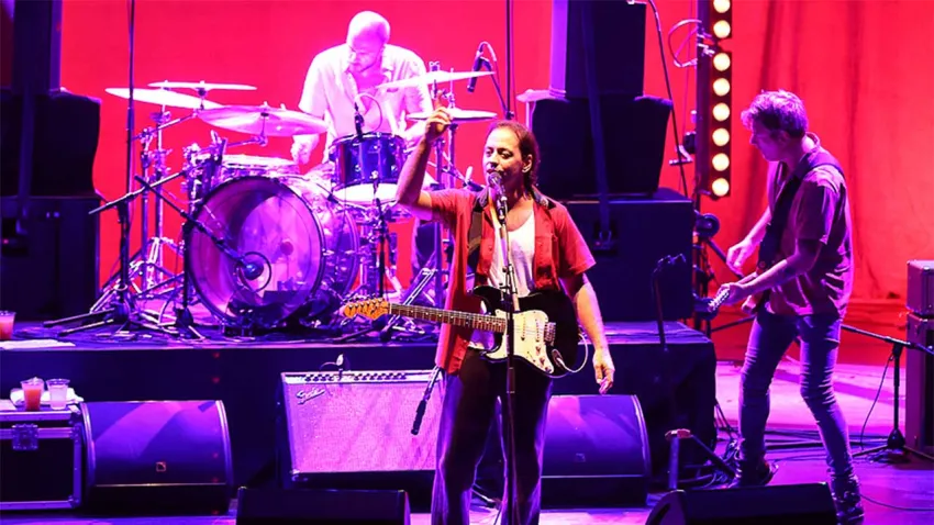 Duman Grubunun solisti Kaan Tangöze’ye soruştuma: ‘Baltalar Elimizde’ yorumu tepki çekti haberinin görseli